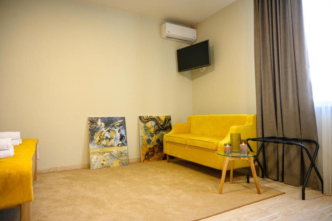 Space Apart Hotel Lutsʼk Dış mekan fotoğraf