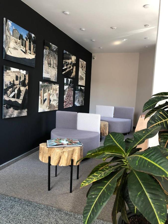Space Apart Hotel Lutsʼk Dış mekan fotoğraf