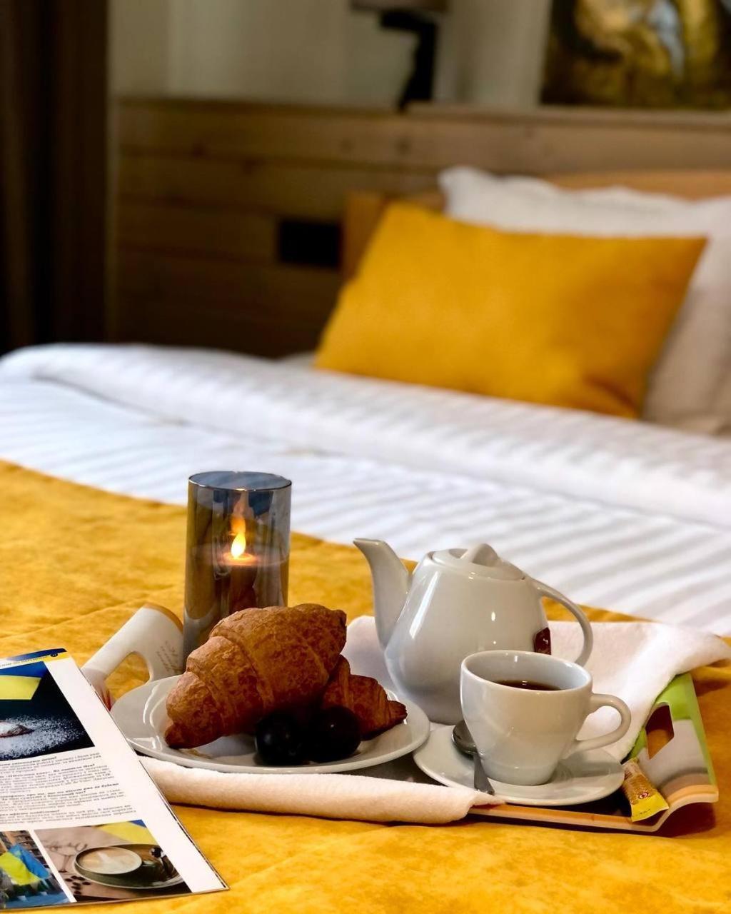 Space Apart Hotel Lutsʼk Dış mekan fotoğraf