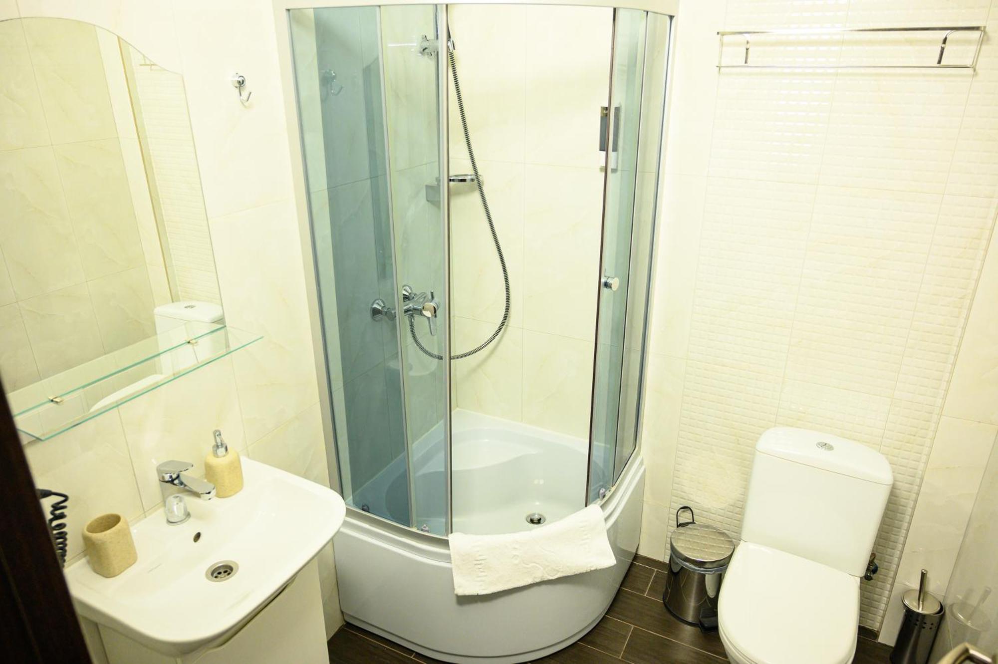 Space Apart Hotel Lutsʼk Dış mekan fotoğraf